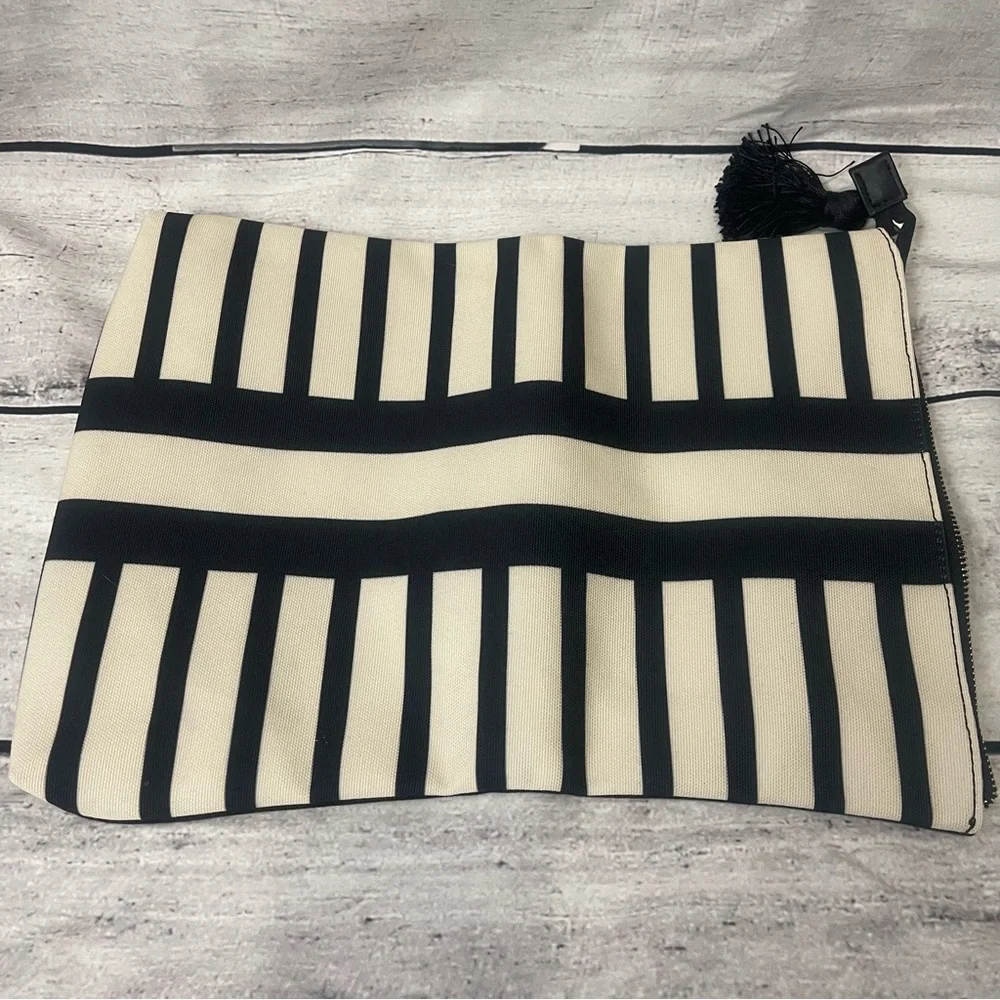 SUMMER & ROSE CANVAS FOLD OVER CLUTCH NWOT